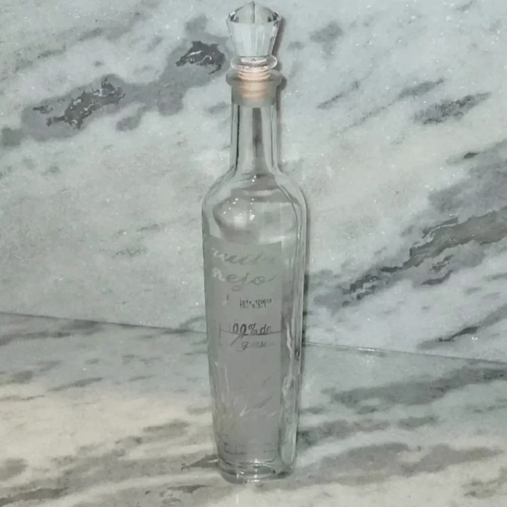 Decorative empty bottle btl 750ml